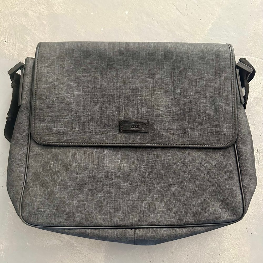 Gucci Men's Satchel/Laptop Bag  Black GG Supreme Canvas